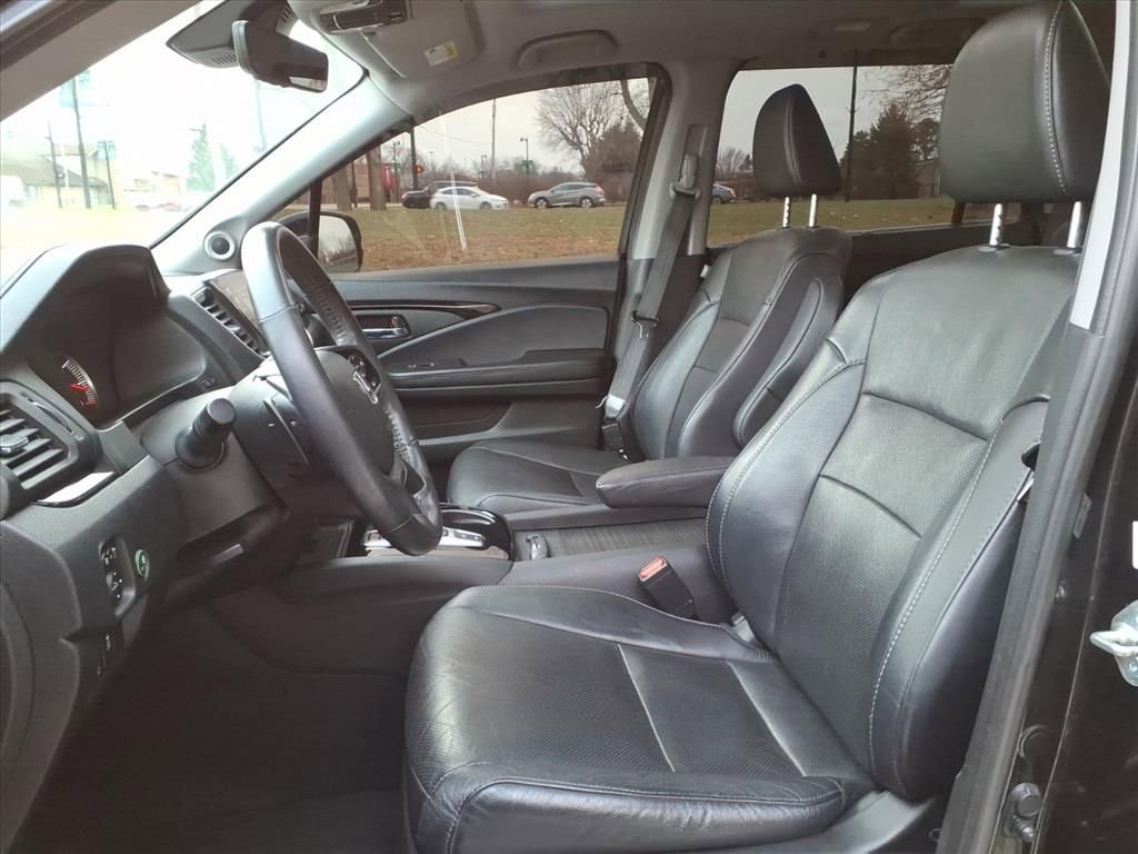 Used 2019 Honda Pilot Elite image 12