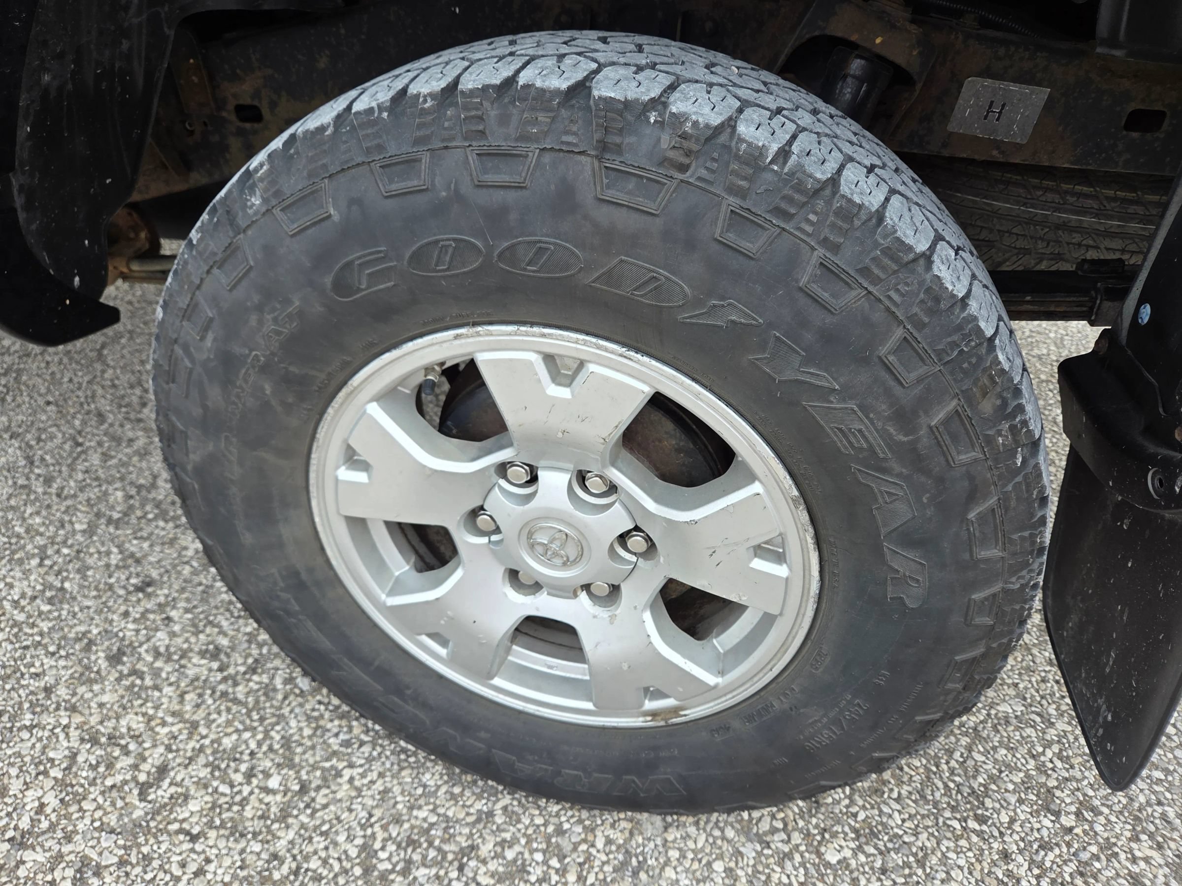 Used 2011 Toyota Tacoma 4x4 Access Cab w/ SR5 Pkg #2 image 10