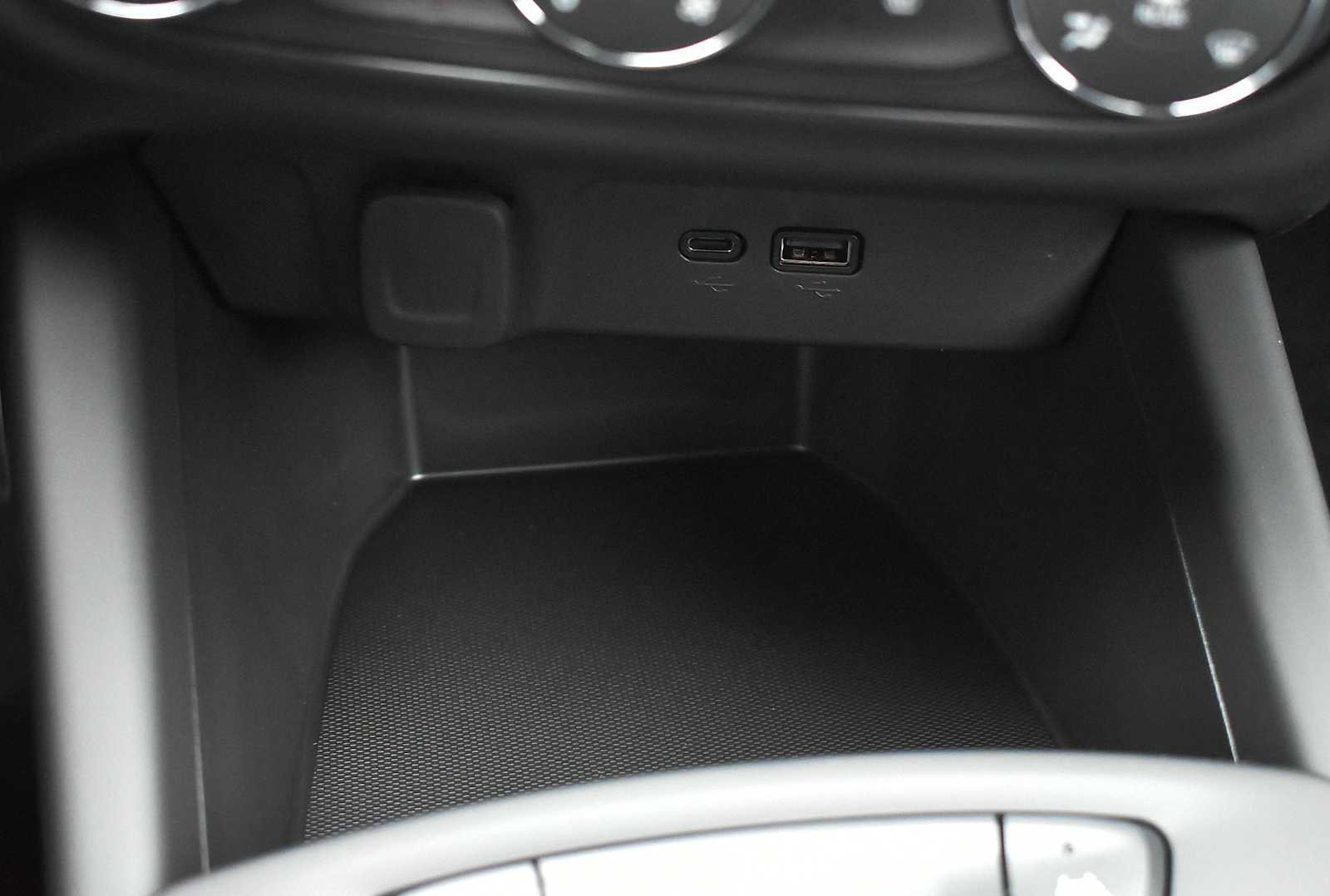 New 2026 Chevrolet Trax RS w/ Driver Confidence Package image 19