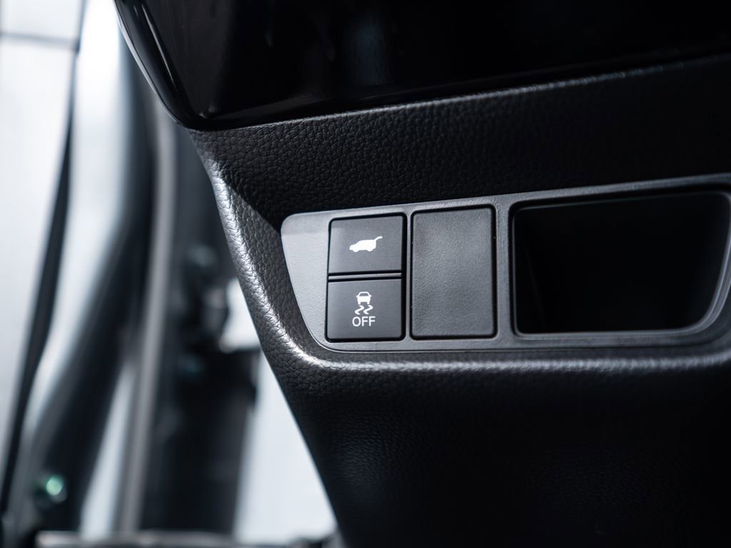 Certified 2025 Acura ADX A-Spec image 30