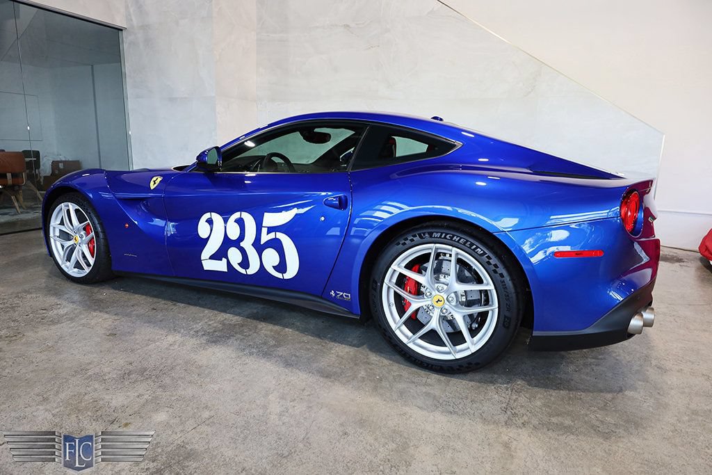 Used 2017 Ferrari F12 Berlinetta RWD image 5