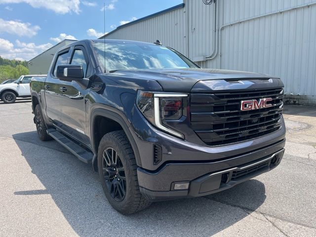 Used 2022 GMC Sierra 1500 Elevation w/ Elevation Premium Package AWD/4WD image 3