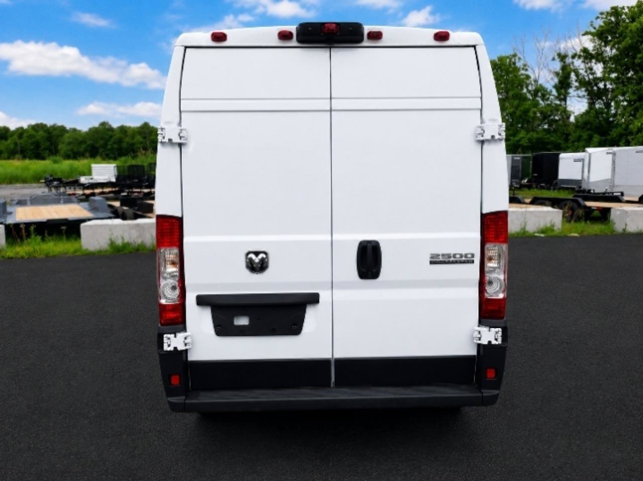 Used 2025 RAM ProMaster 2500 w/ Convenience Group FWD image 6