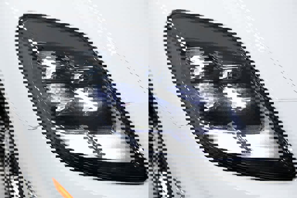 New 2025 Porsche Panamera 4 image 17