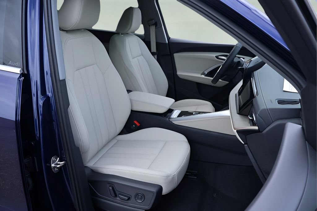 New 2025 Audi Q5 Premium image 17
