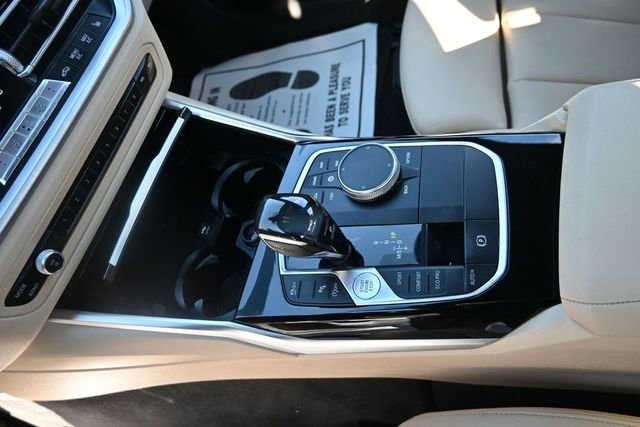 Used 2019 BMW 330i xDrive Sedan w/ Convenience Package AWD/4WD image 17