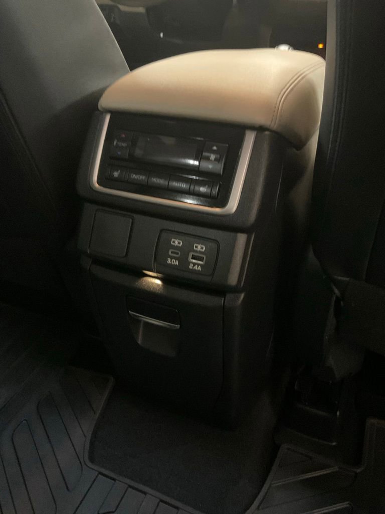 Used 2024 Subaru Ascent Limited w/ Technology Package AWD/4WD image 15