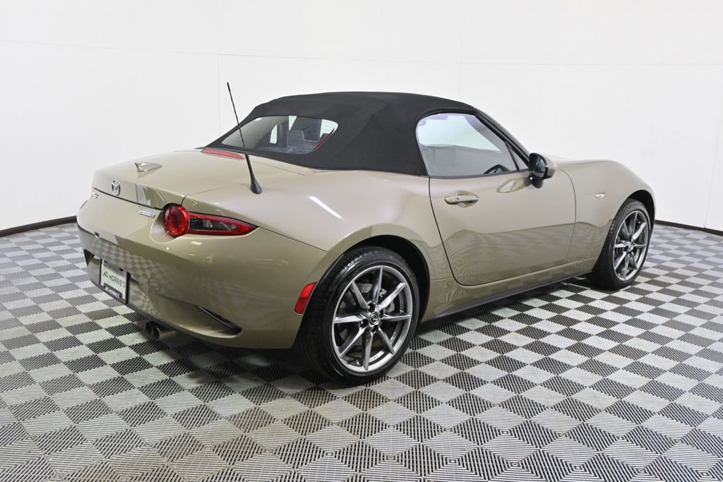 Used 2023 MAZDA MX-5 Miata Grand Touring RWD image 7