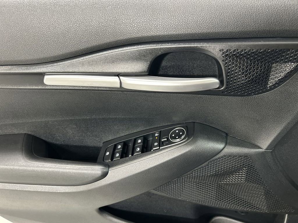 Certified 2024 Kia Seltos LX AWD/4WD image 11