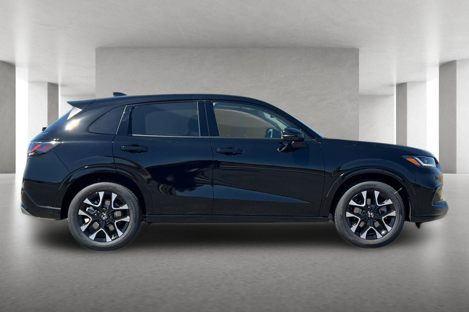 New 2026 Honda HR-V EX-L image 3