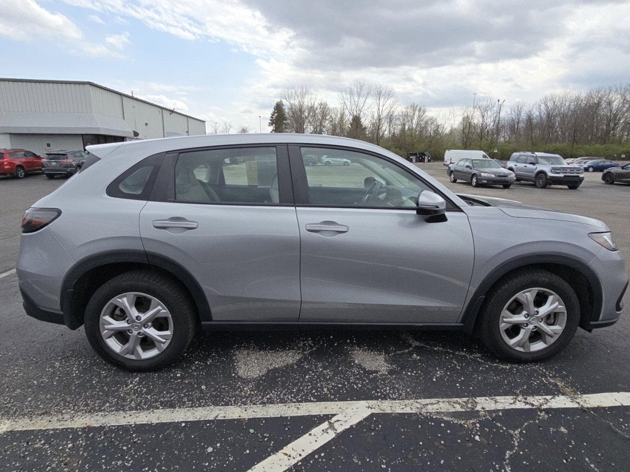 Used 2023 Honda HR-V LX image 4
