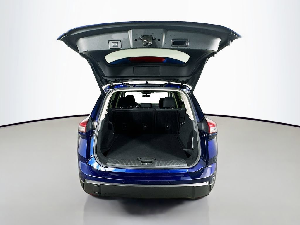 Used 2024 Nissan Rogue SV image 29