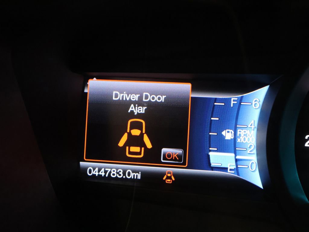 Used 2017 Ford Fusion SE w/ Fusion SE Technology Package image 40