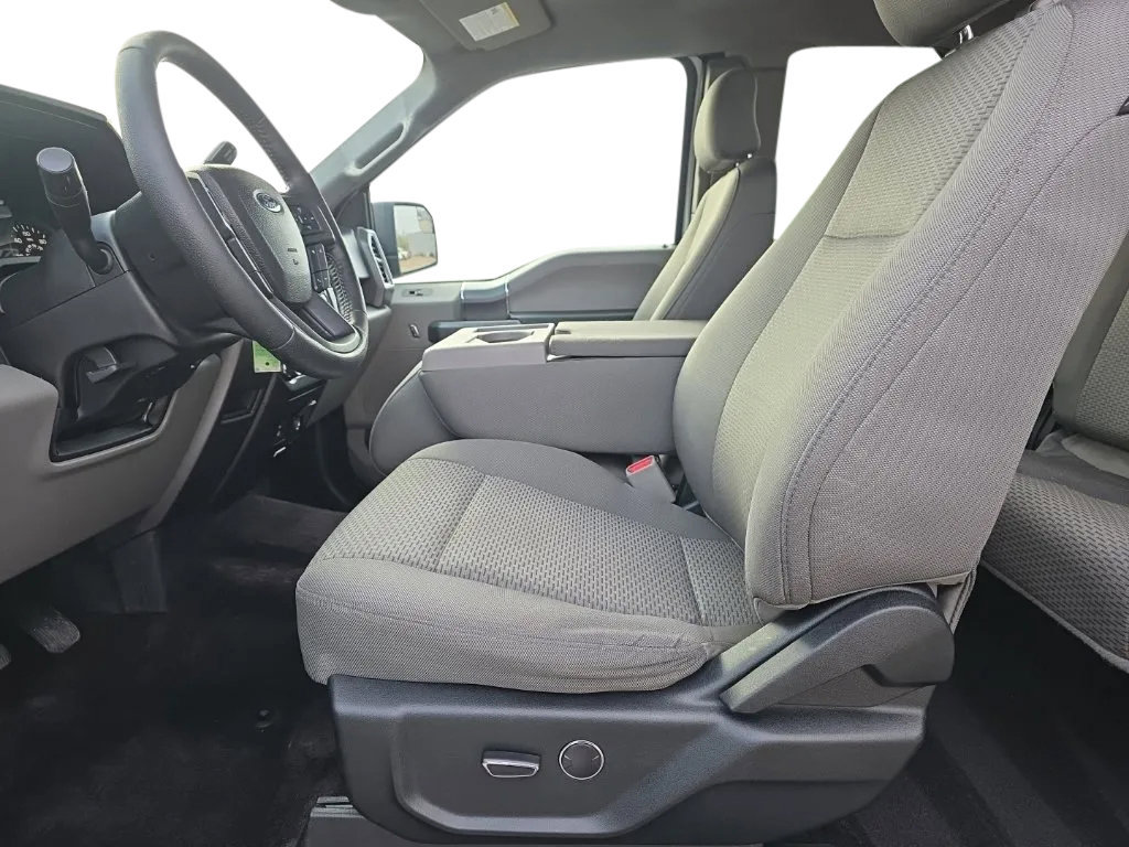Used 2016 Ford F150 XLT w/ Equipment Group 301A Mid AWD/4WD image 15