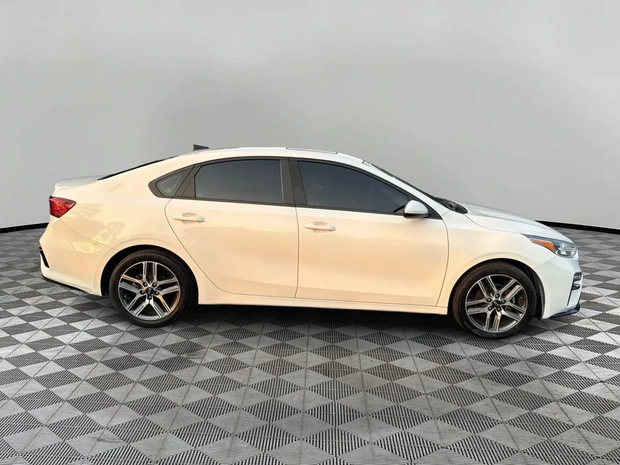 Used 2019 Kia Forte S w/ S Premium Package FWD image 4