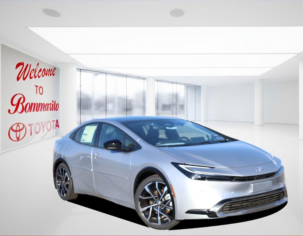 New 2026 Toyota Prius Plug-In Hybrid FWD image 2
