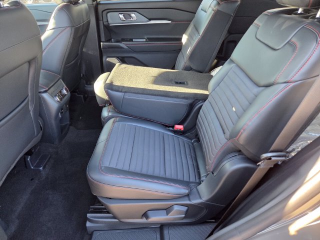 New 2026 Ford Explorer ST-Line w/ ST-Line Street Pack AWD/4WD image 7