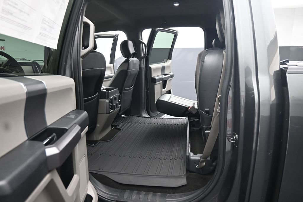 Used 2019 Ford F150 XLT w/ Equipment Group 302A Luxury AWD/4WD image 16
