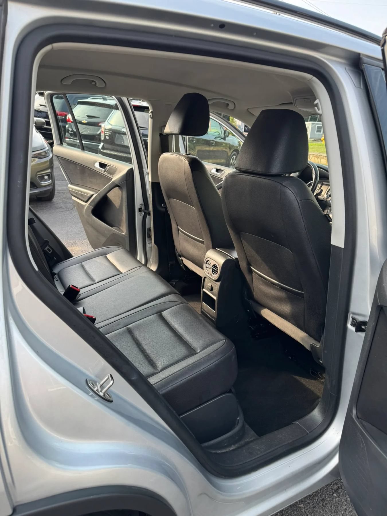 Used 2017 Volkswagen Tiguan S AWD/4WD image 28