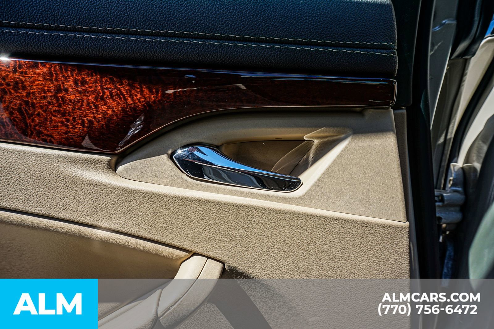 Used 2011 Cadillac CTS Luxury RWD image 50