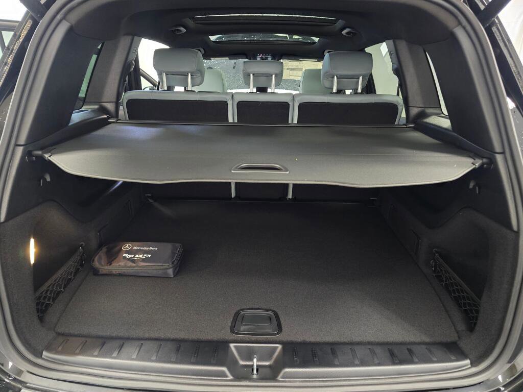 New 2026 Mercedes-Benz GLB 250 4MATIC image 11