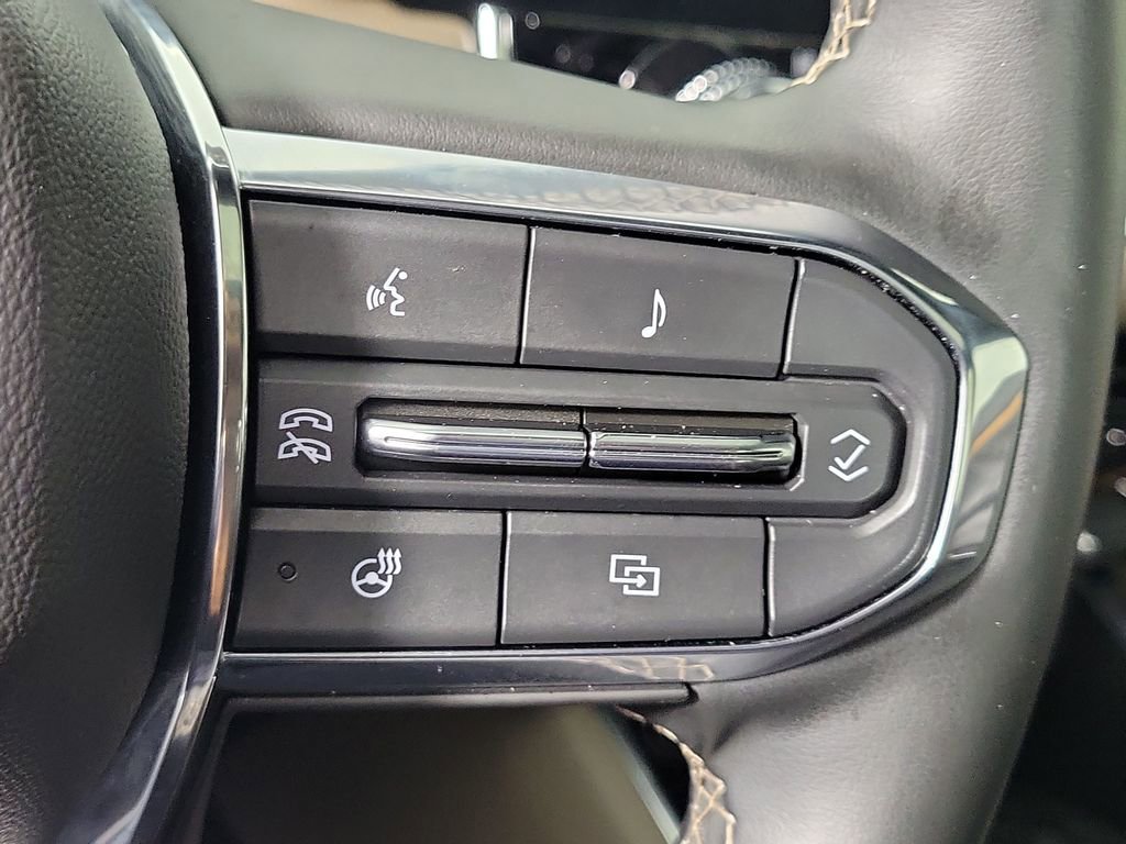Used 2023 GMC Canyon Denali AWD/4WD image 11