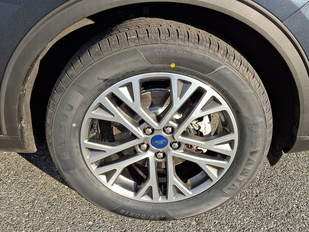 Certified 2022 Ford Escape SEL image 8