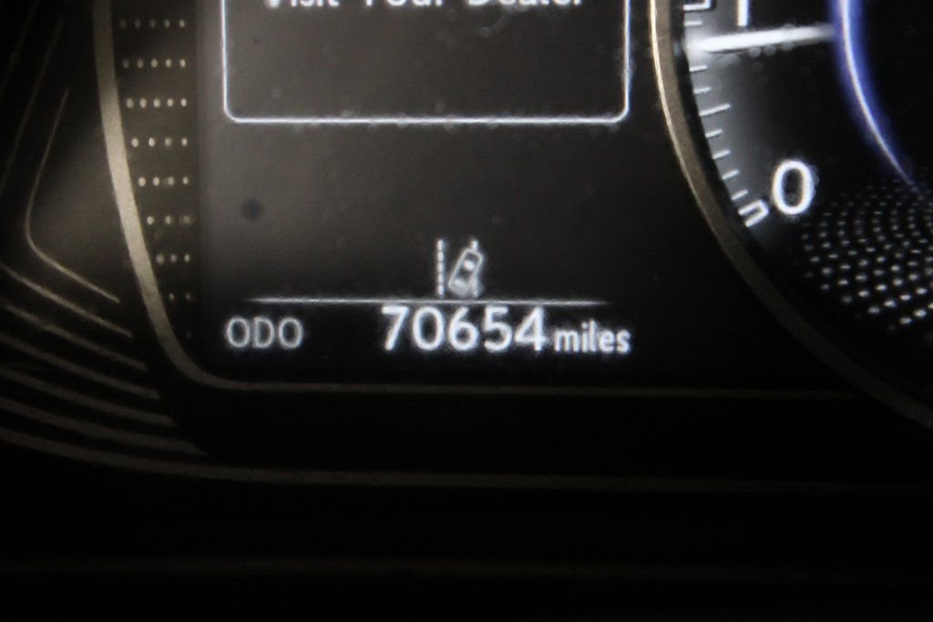 Used 2019 Lexus UX 200 image 27