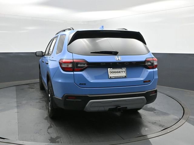 Used 2024 Honda Pilot TrailSport image 5