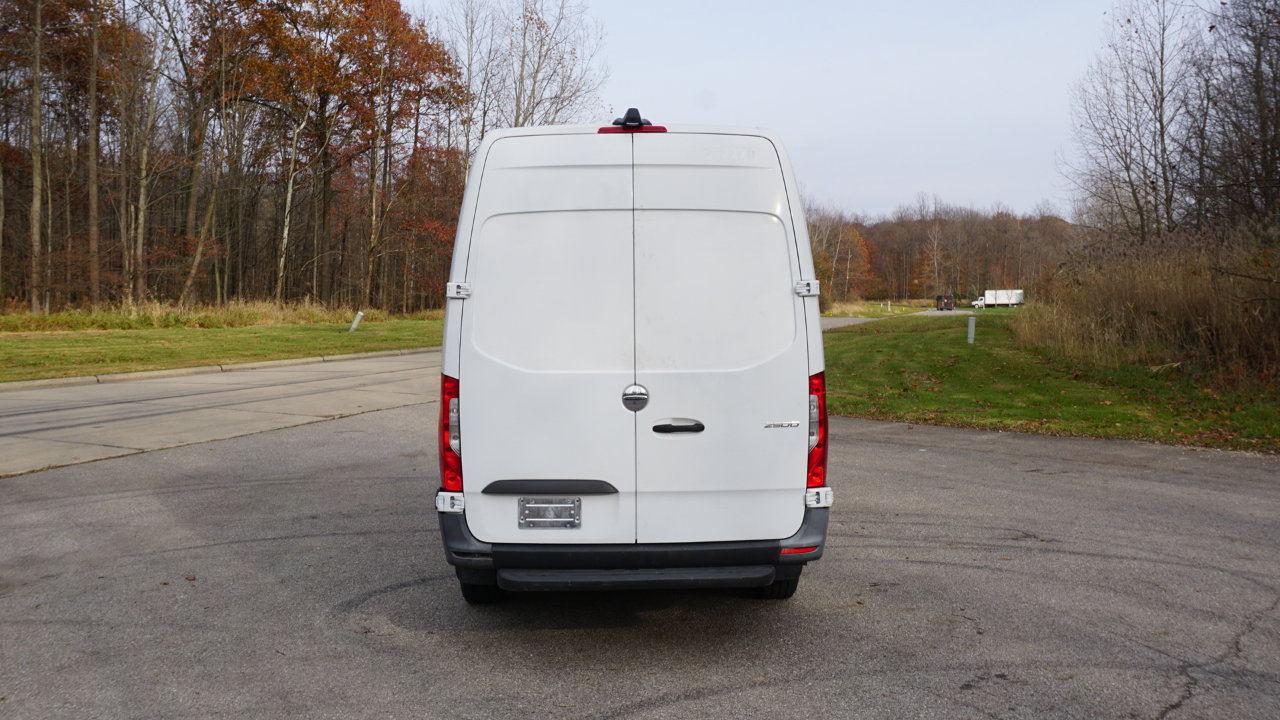 Used 2019 Freightliner Sprinter 170 image 4