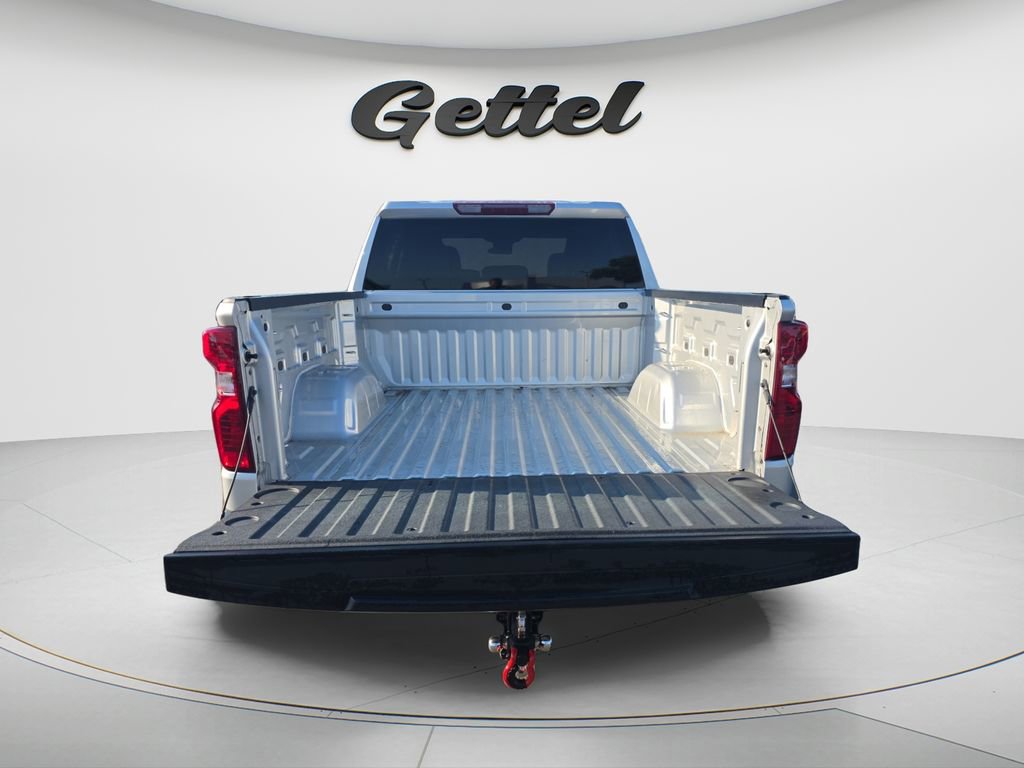 Used 2022 Chevrolet Silverado 1500 Custom w/ LPO, Dark Essentials Package image 9