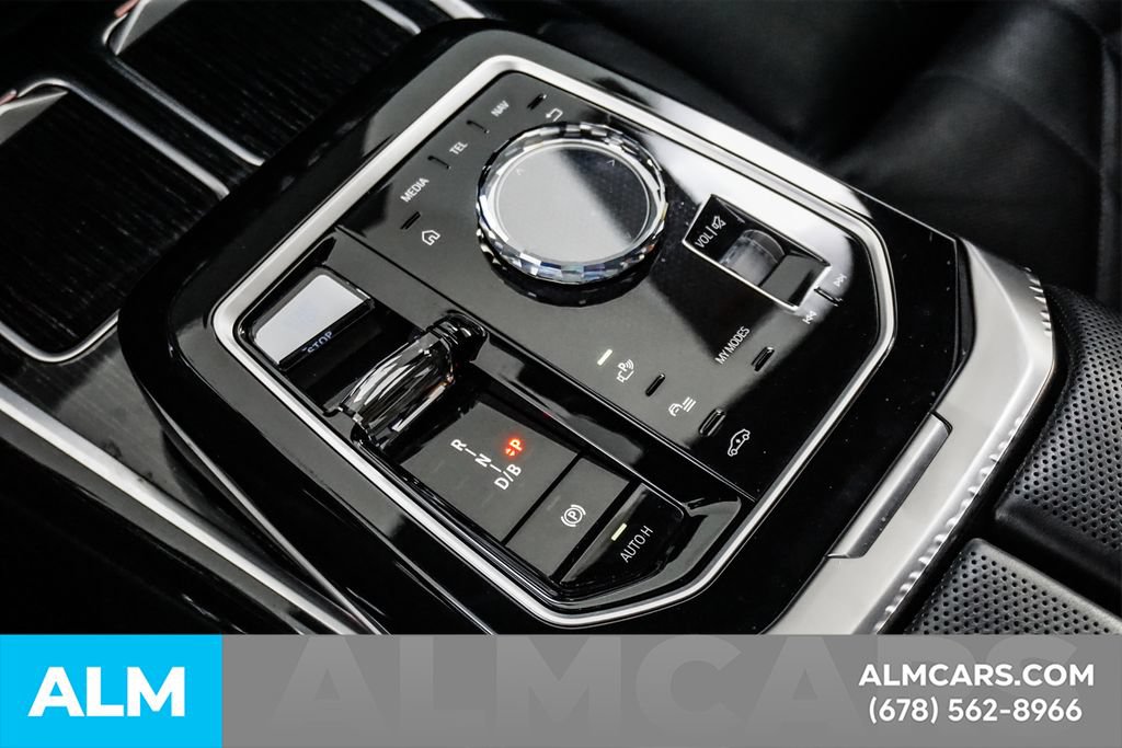 Used 2024 BMW i7 eDrive50 w/ M Sport Package RWD image 40