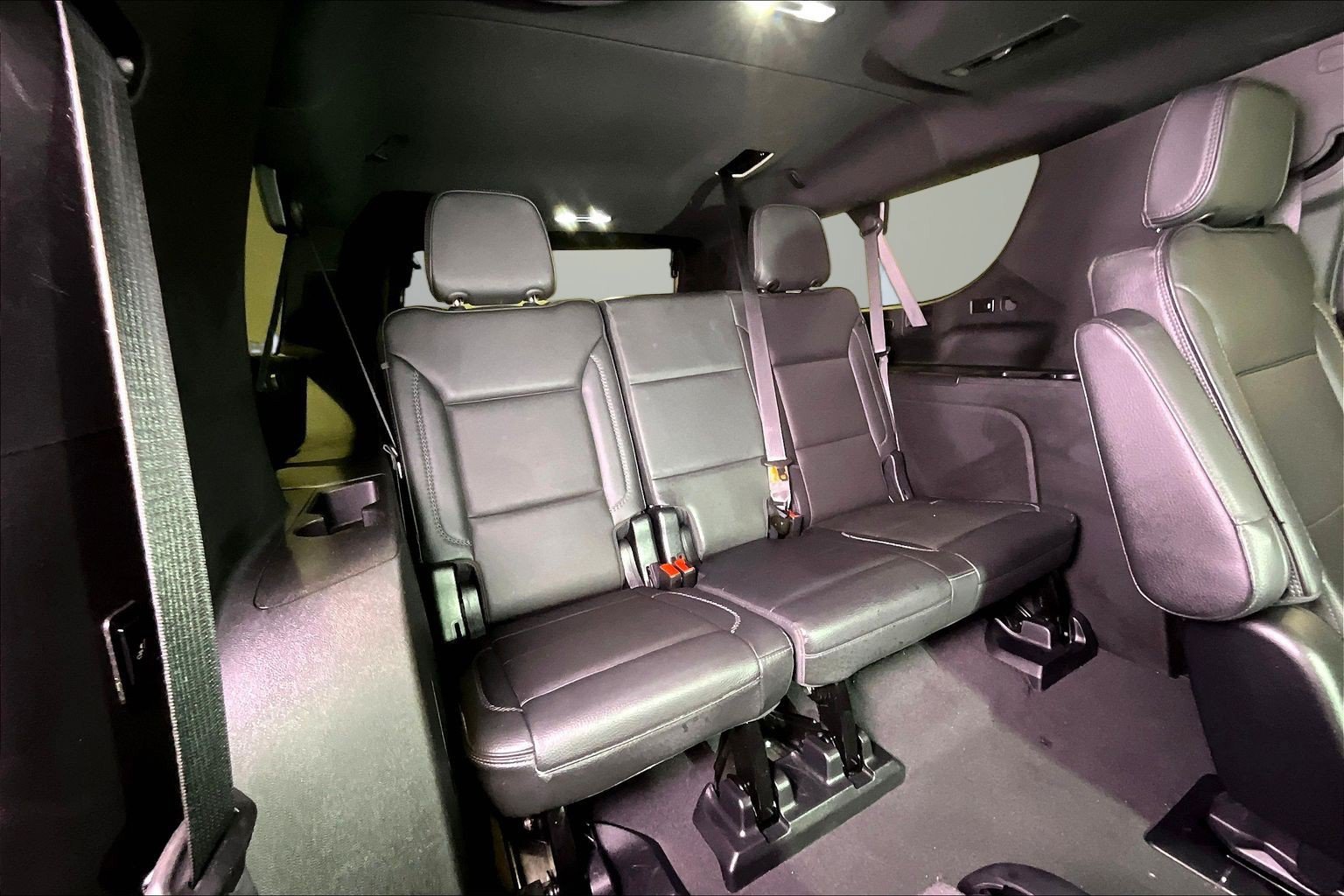Used 2023 GMC Yukon XL Denali RWD image 25