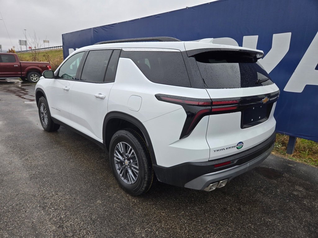 New 2026 Chevrolet Traverse LT w/ LPO, Floor Liner Package image 5