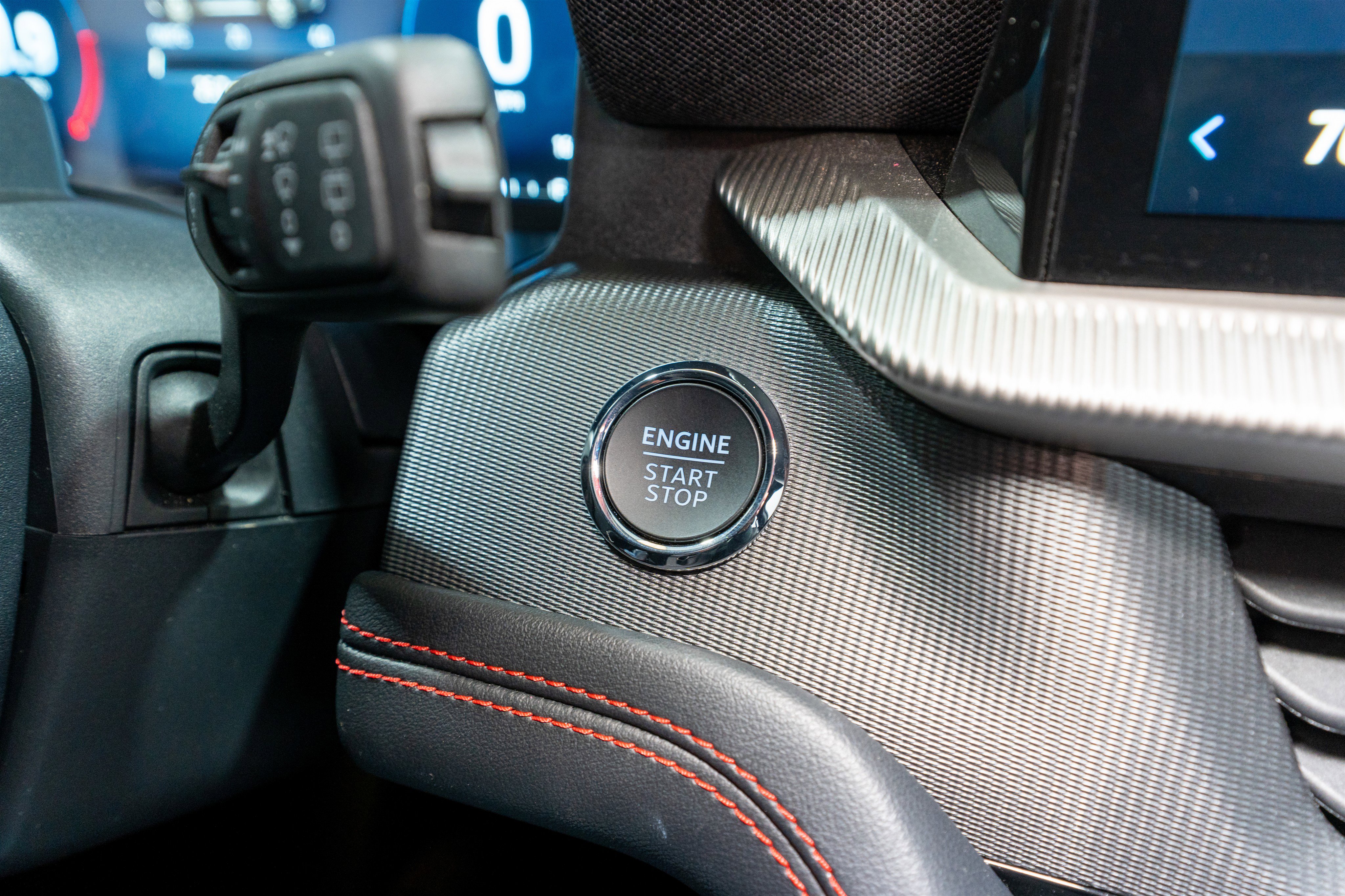 Used 2025 Ford Explorer ST-Line image 30