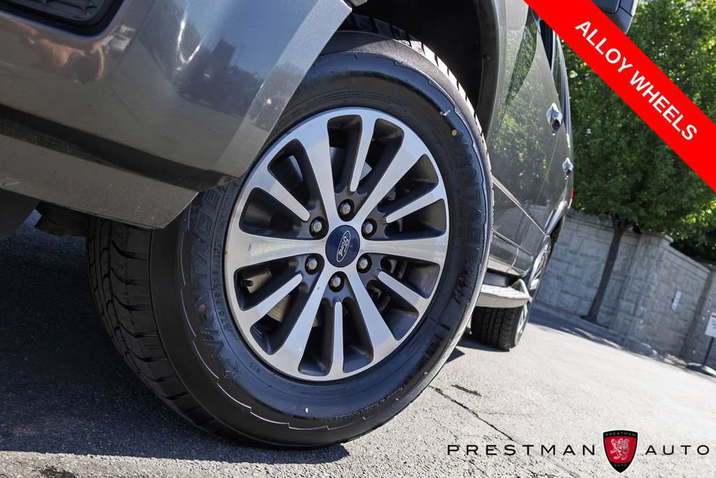 Used 2017 Ford Expedition XLT AWD/4WD image 10