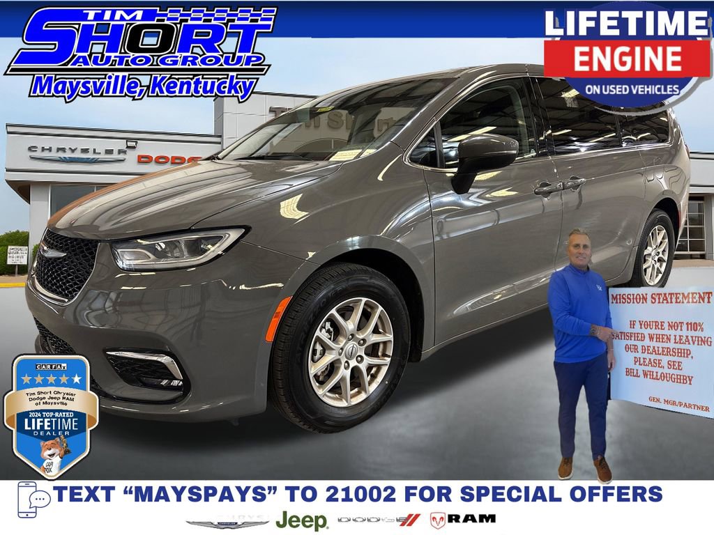 Used 2023 Chrysler Pacifica Touring-L image 1