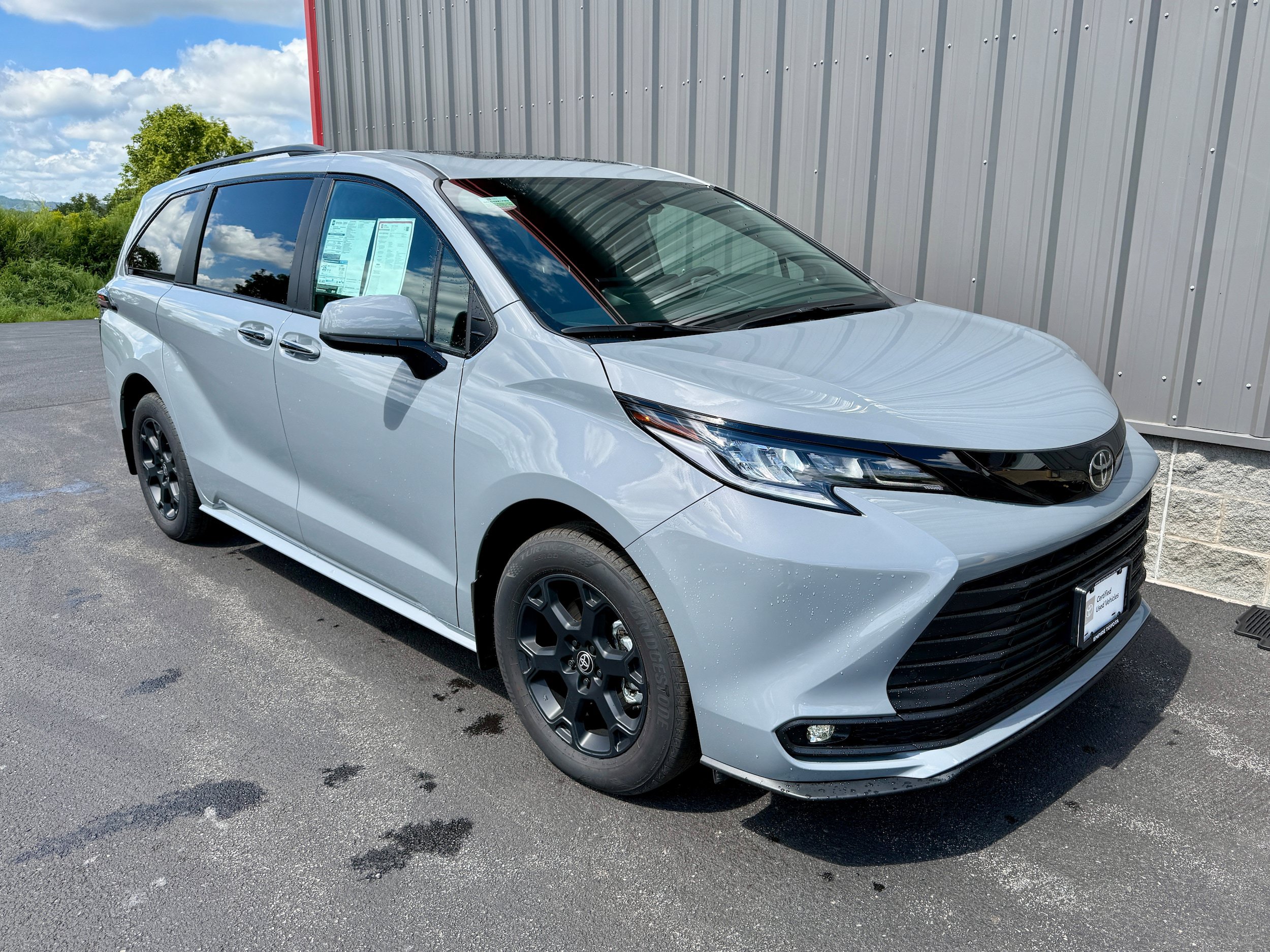 Certified 2026 Toyota Sienna XLE Woodland Edition