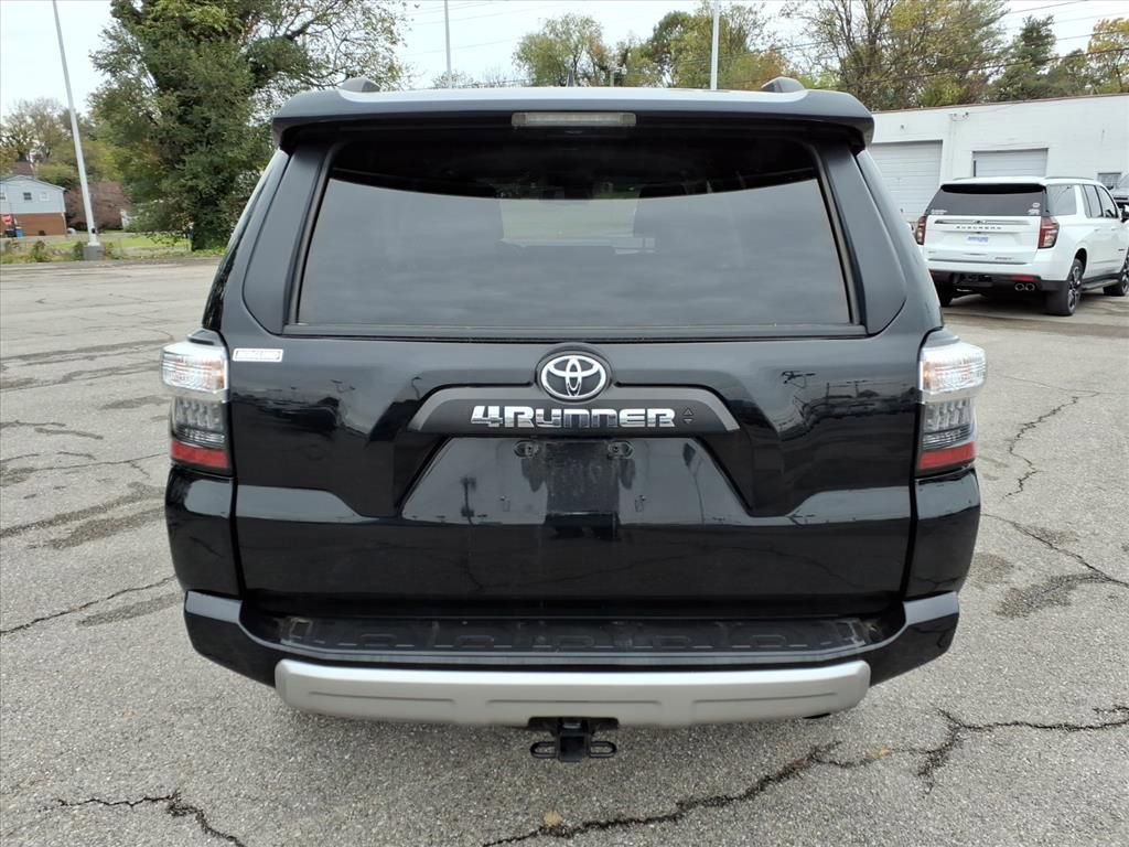 Used 2024 Toyota 4Runner TRD Off-Road image 5