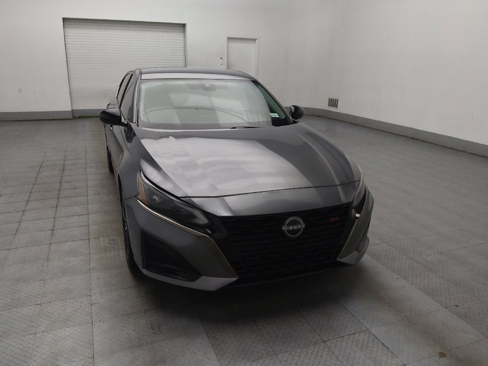 Used 2023 Nissan Altima 2.5 SR FWD image 14