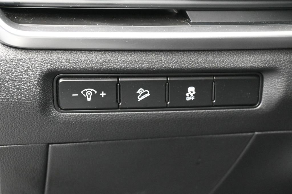 Used 2024 Kia Telluride S w/ S Sunroof Package FWD image 16