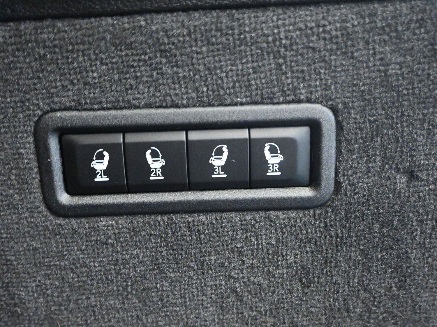 Used 2024 Jeep Grand Wagoneer Series III image 20