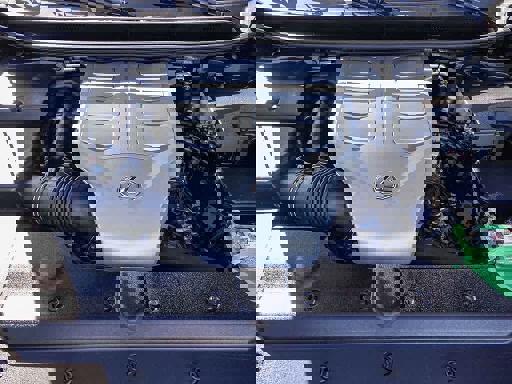 Used 2018 Lexus GX 460 Premium w/ Premium Package image 24