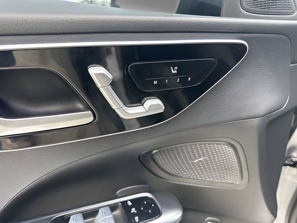 Used 2022 Mercedes-Benz C 300 Sedan w/ Advanced USB Package image 10