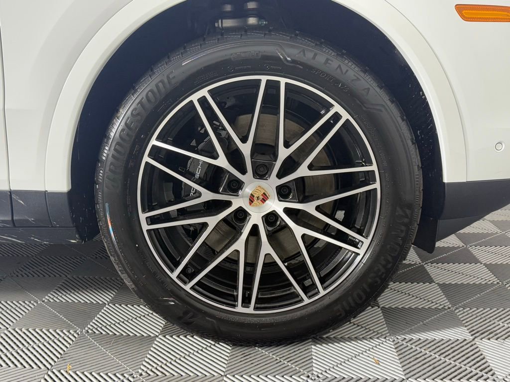 New 2026 Porsche Cayenne Coupe image 13