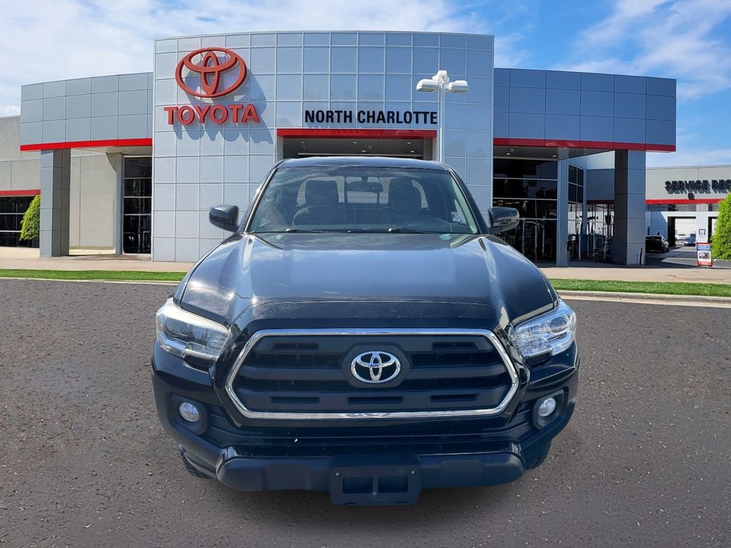 Used 2017 Toyota Tacoma SR5 w/ Tow Package image 3