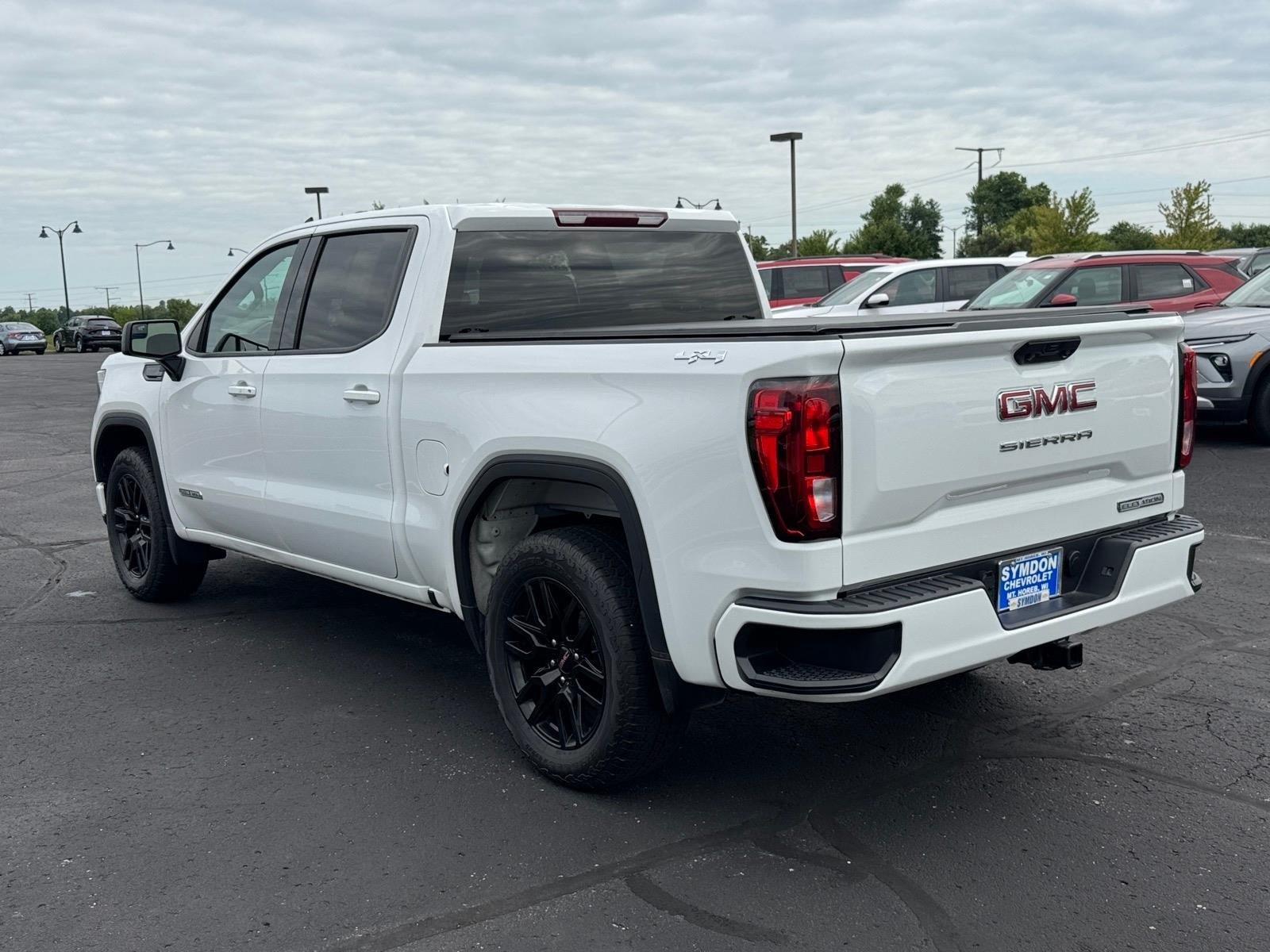 Used 2024 GMC Sierra 1500 Elevation AWD/4WD image 3