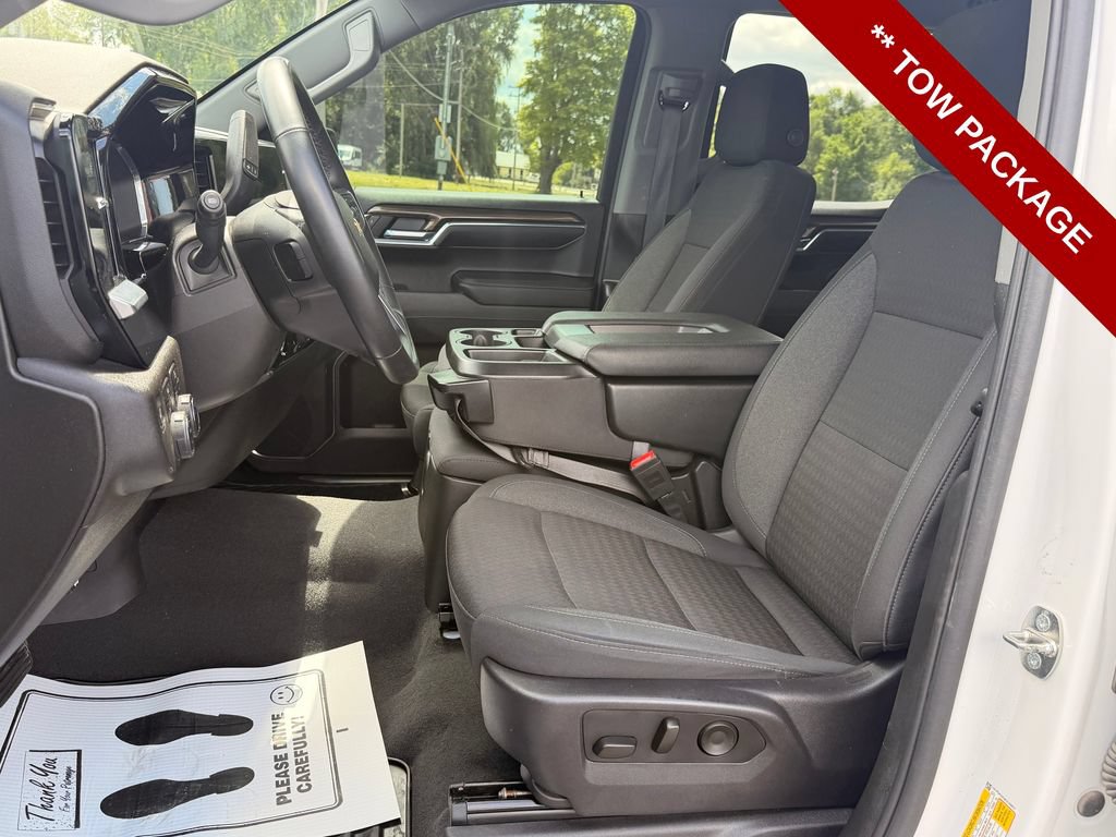 Used 2024 Chevrolet Silverado 1500 LT AWD/4WD image 14