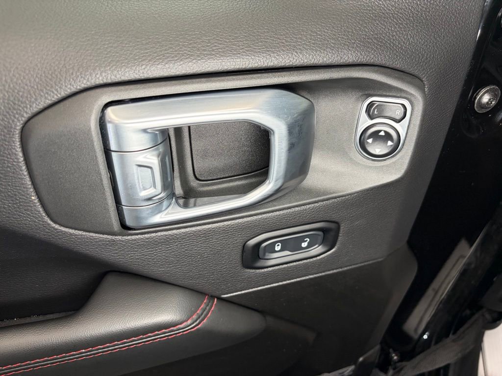 Used 2024 Jeep Gladiator Rubicon AWD/4WD image 15
