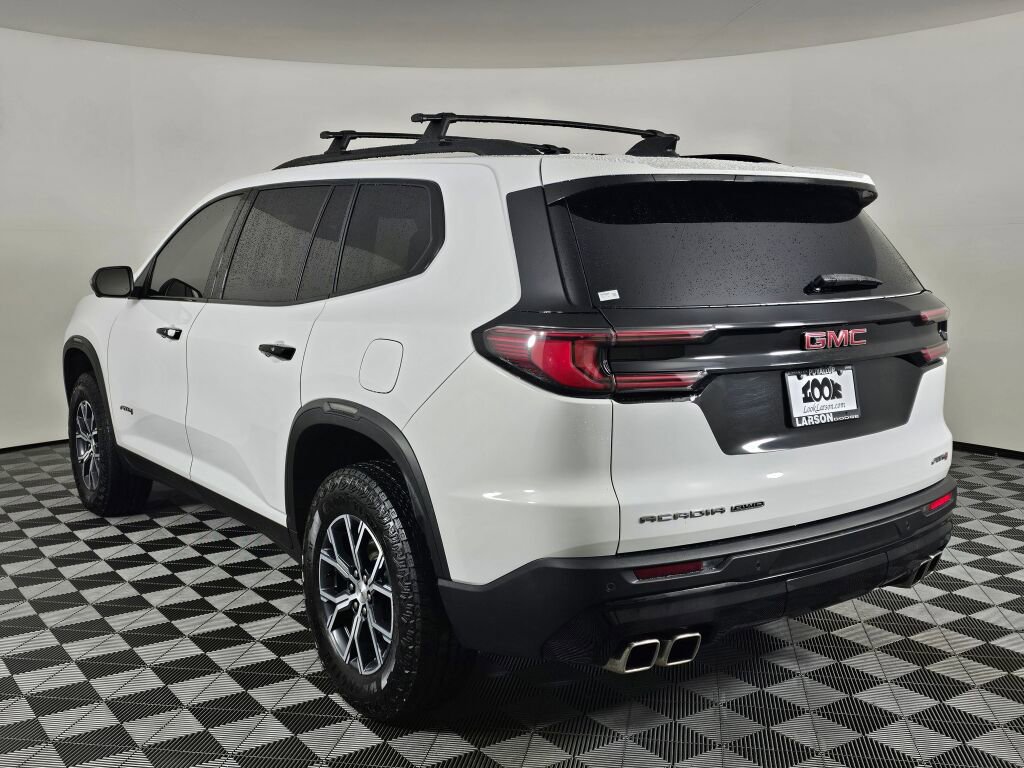 Used 2025 GMC Acadia AT4 image 5